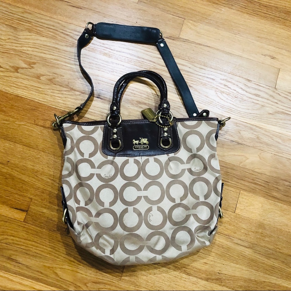 Coach classic crossbody purse